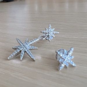 Brand New STAR🌟 Shaped Crystal Earrings